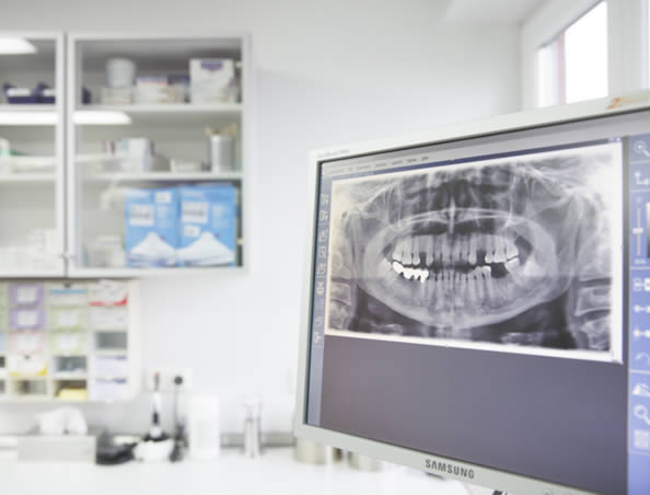 orale_chirurgie_bildchirm